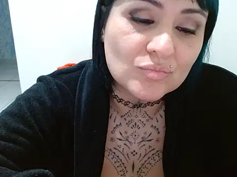 vaholiver online show from July 2026 11:58:01 PM