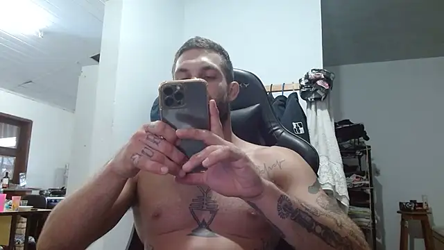 Snapshot of surfdog_95 chatting on February 2025 09:04:01 PM surfdog 95 online show from February 2025 09:04:01 PM