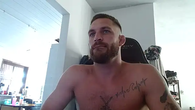 Snapshot of surfdog_95 chatting on February 2025 07:25:01 PM surfdog 95 online show from February 2025 07:25:01 PM