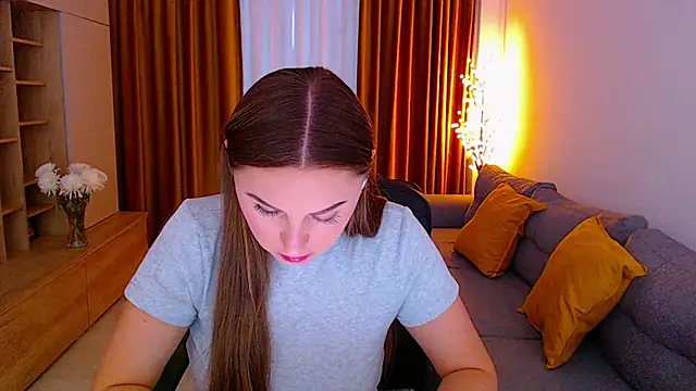  Mia Adams online show from October 2025 06:01:01 AM