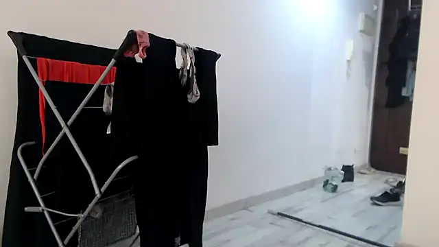 sweeti Em online show from November 2025 08:56:01 AM