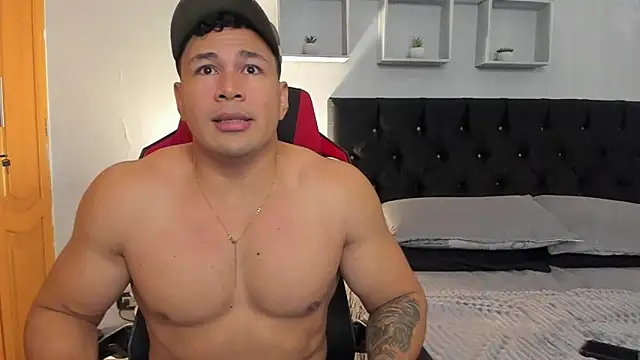 tyler hank01 online show from April 2026 08:48:01 PM