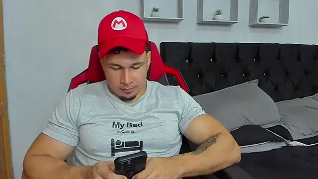 tyler hank01 online show from July 2026 10:04:01 PM