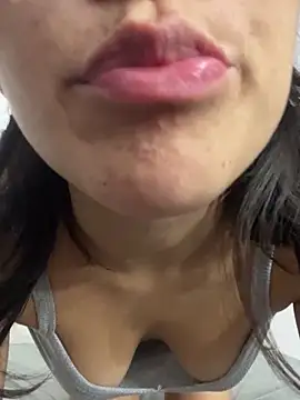 Ninnfa online show from February 2025 03:26:01 PM