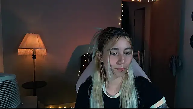 Saucy Jenn online show from January 2025 02:28:02 AM