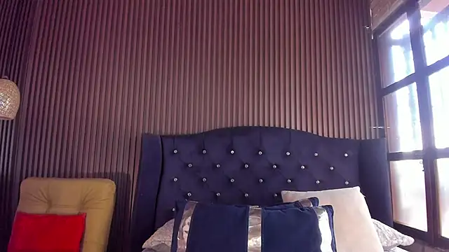 JuliaDawson  online show from July 2026 09:22:01 PM