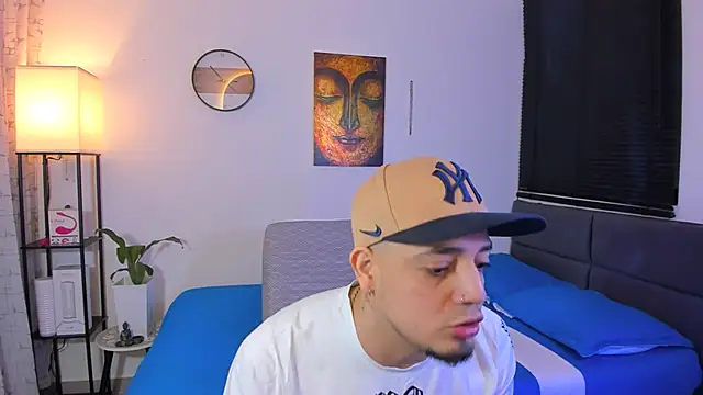 alejandro calderon1 online show from June 2026 03:07:01 AM