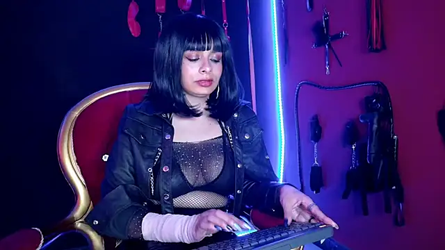 amy-mistress online show from January 2026 09:29:01 PM