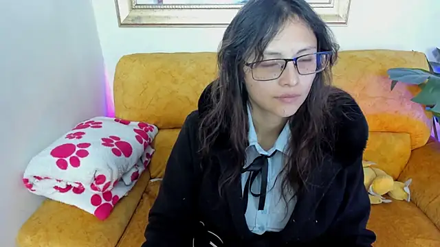 Kyomi chang online show from May 2026 12:24:02 PM