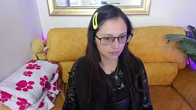 Kyomi chang online show from June 2026 01:02:01 PM