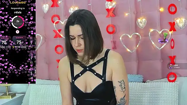 Snapshot of Edenne chatting on February 2025 04:14:02 PM Edenne online show from February 2025 04:14:02 PM