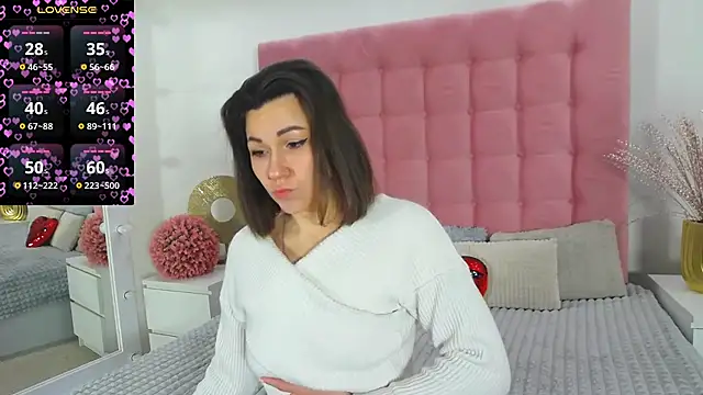 Snapshot of Edenne chatting on February 2025 06:39:01 AM Edenne online show from February 2025 06:39:01 AM