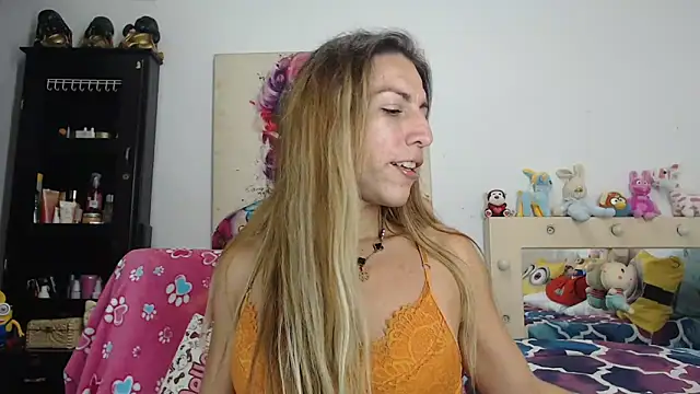 aleera starxx982 online show from May 2026 12:05:02 AM