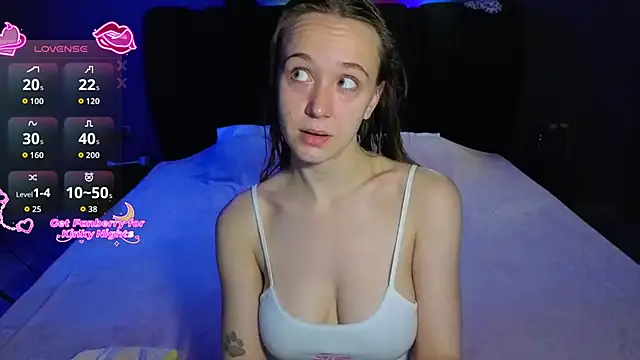 SexyCocobutt online show from April 2026 01:38:02 PM