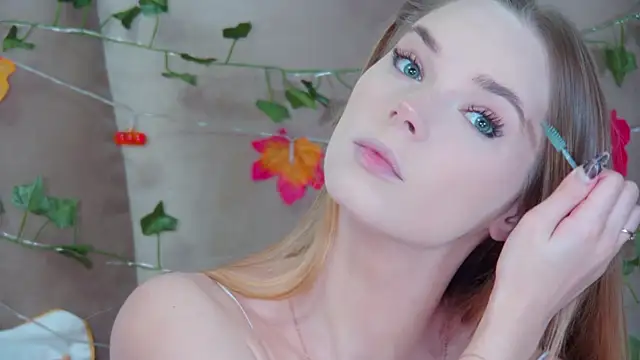 GentleRossi online show from October 2025 03:09:01 PM