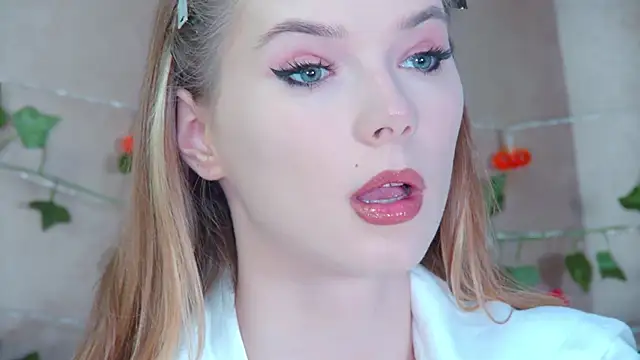 GentleRossi online show from October 2025 03:24:02 PM