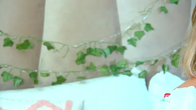 GentleRossi online show from July 2026 01:40:01 PM