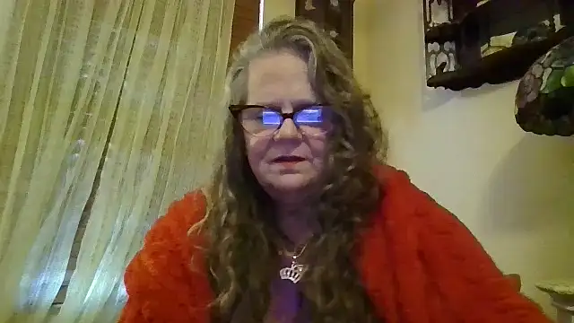 Snapshot of DestineeLoverGirl chatting on December 2025 03:18:02 PM DestineeLoverGirl online show from December 2025 03:18:02 PM