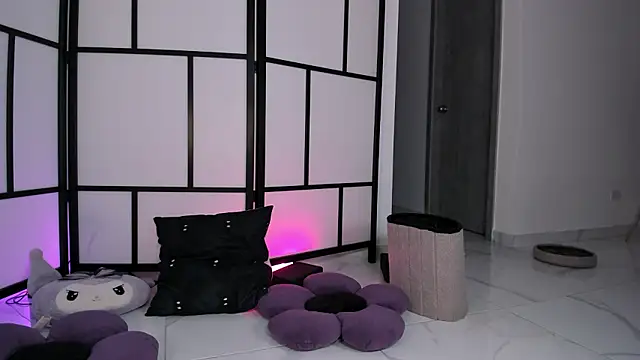 damnliciousss online show from July 2026 12:42:01 AM