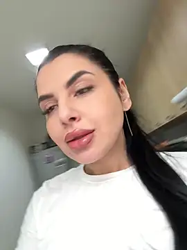 Snapshot of Scarlett-Dream chatting on January 2025 08:43:01 AM Scarlett-Dream online show from January 2025 08:43:01 AM