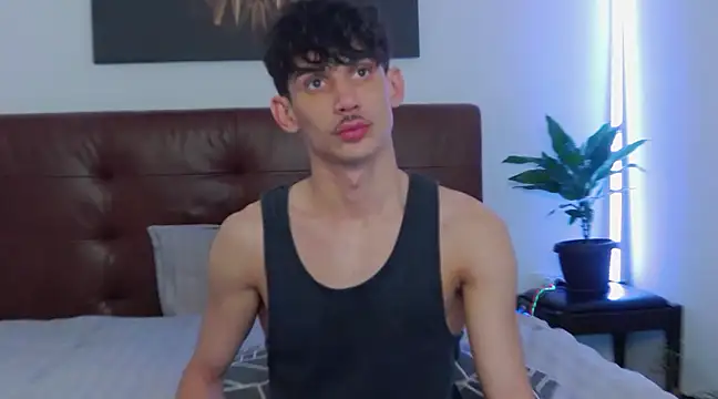 DanielCrush1 online show from February 2025 09:00:02 AM