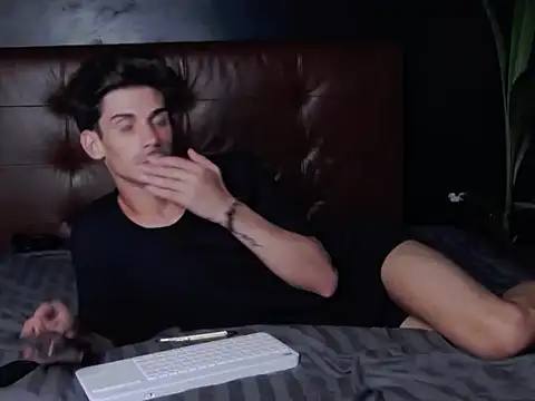 DanielCrush1 online show from September 2025 10:16:01 AM