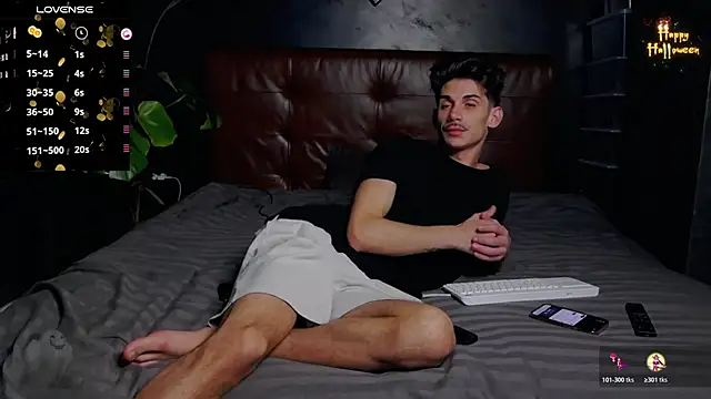 DanielCrush1 online show from October 2025 07:43:02 AM