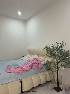 stormyy  online show from April 2026 12:35:01 AM