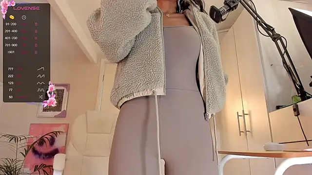 catalinasaiz online show from January 2025 02:19:01 PM