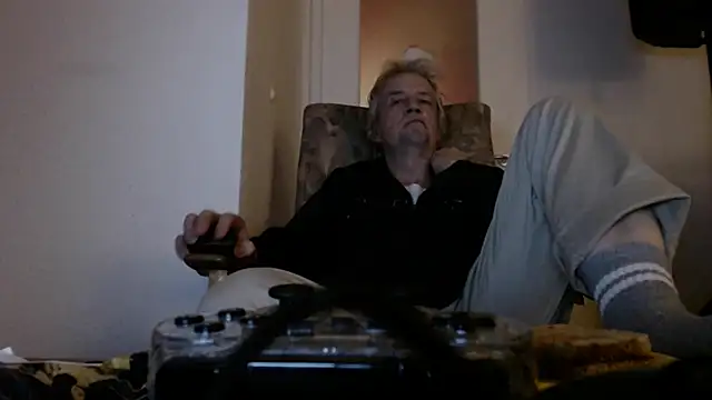 Snapshot of Cordt27 chatting on September 2025 06:22:02 PM Cordt27 online show from September 2025 06:22:02 PM