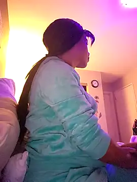 RuggyRackz online show from October 2025 06:46:02 AM