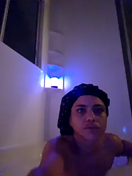 RuggyRackz online show from October 2025 02:33:01 AM