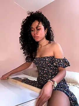 Snapshot of GabriSaenz chatting on December 2024 12:59:02 PM GabriSaenz online show from December 2024 12:59:02 PM