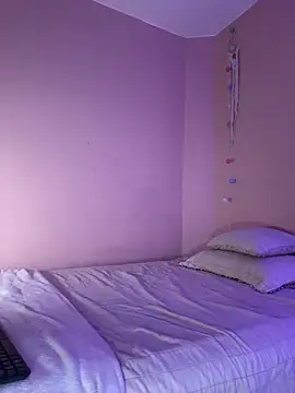 Snapshot of GabriSaenz chatting on December 2024 08:47:02 PM GabriSaenz online show from December 2024 08:47:02 PM