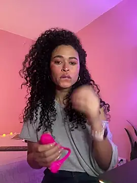 Snapshot of GabriSaenz chatting on December 2024 09:26:01 PM GabriSaenz online show from December 2024 09:26:01 PM