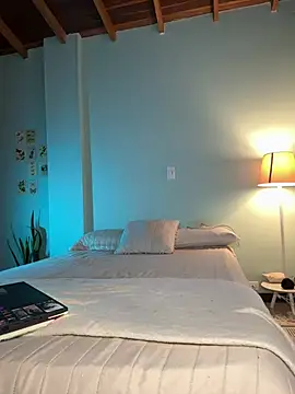 Snapshot of GabriSaenz chatting on March 2025 01:38:02 PM GabriSaenz online show from March 2025 01:38:02 PM