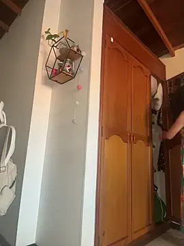 Snapshot of GabriSaenz chatting on January 2026 01:24:01 PM GabriSaenz online show from January 2026 01:24:01 PM