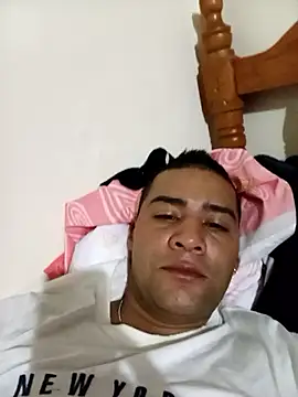 EISONREINA11 online show from September 2025 02:55:02 PM