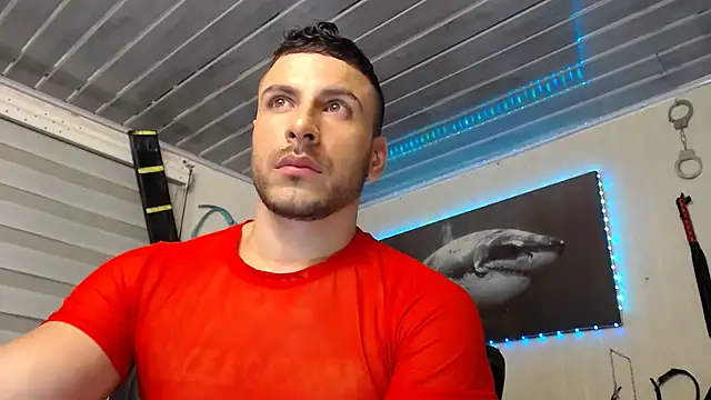 bayronfit online show from May 2026 11:57:01 PM