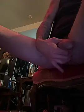 htk1975 online show from February 2026 05:18:02 AM