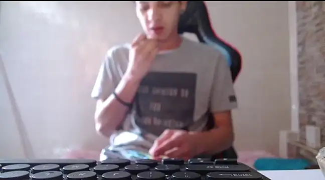 Snapshot of omar_alurba chatting on December 2024 06:31:02 PM omar alurba online show from December 2024 06:31:02 PM