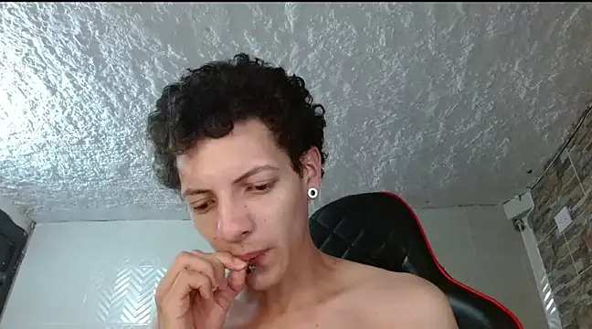 Snapshot of omar_alurba chatting on December 2024 09:37:01 PM omar alurba online show from December 2024 09:37:01 PM