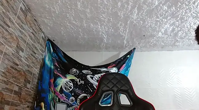 Snapshot of omar_alurba chatting on January 2025 06:21:01 PM omar alurba online show from January 2025 06:21:01 PM