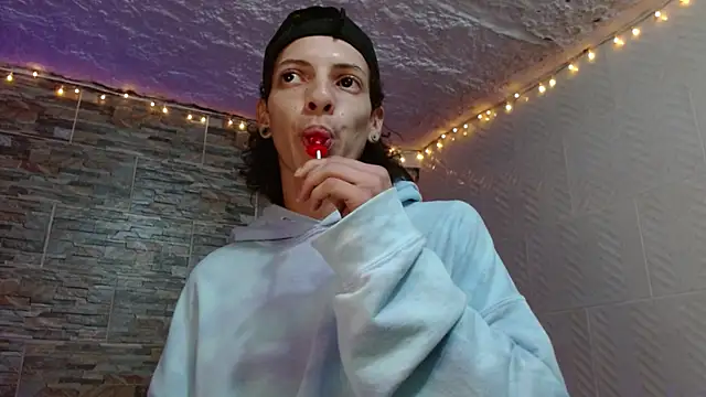 Snapshot of omar_alurba chatting on September 2025 02:01:01 AM omar alurba online show from September 2025 02:01:01 AM