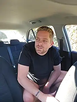 Snapshot of Trucker_Hunter chatting on February 2025 01:28:01 PM Trucker Hunter online show from February 2025 01:28:01 PM