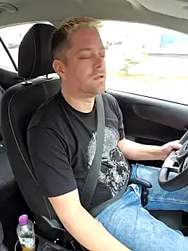 Snapshot of Trucker_Hunter chatting on March 2025 01:35:02 PM Trucker Hunter online show from March 2025 01:35:02 PM