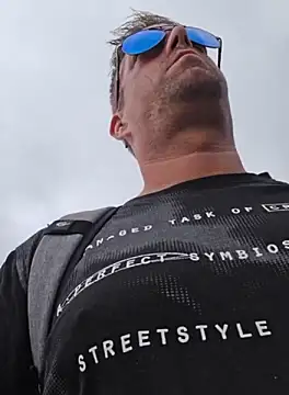 Snapshot of Trucker_Hunter chatting on October 2025 02:51:02 PM Trucker Hunter online show from October 2025 02:51:02 PM