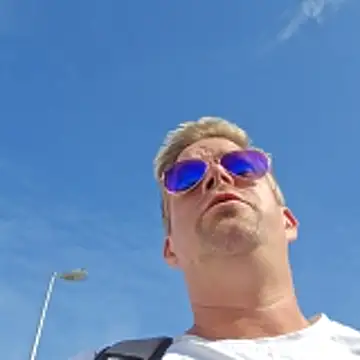 Snapshot of Trucker_Hunter chatting on October 2025 04:00:01 PM Trucker Hunter online show from October 2025 04:00:01 PM