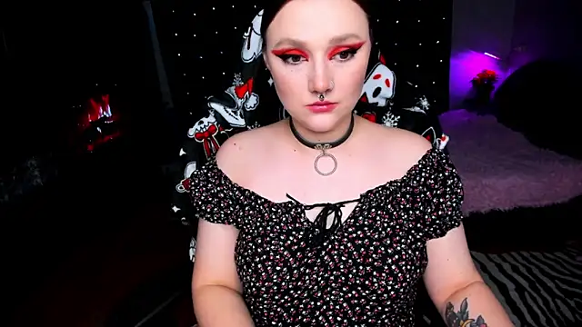 Snapshot of YourDyingBride chatting on December 2024 09:13:01 AM YourDyingBride online show from December 2024 09:13:01 AM