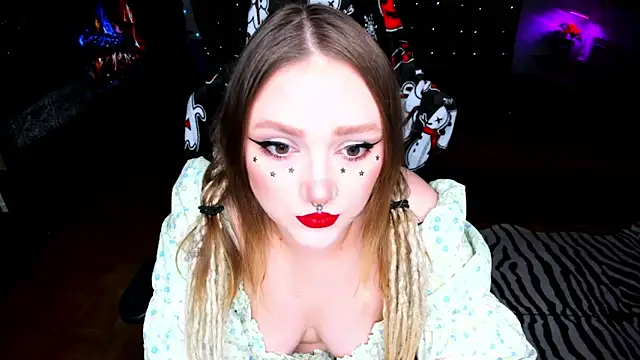 Snapshot of YourDyingBride chatting on January 2025 08:24:01 PM YourDyingBride online show from January 2025 08:24:01 PM